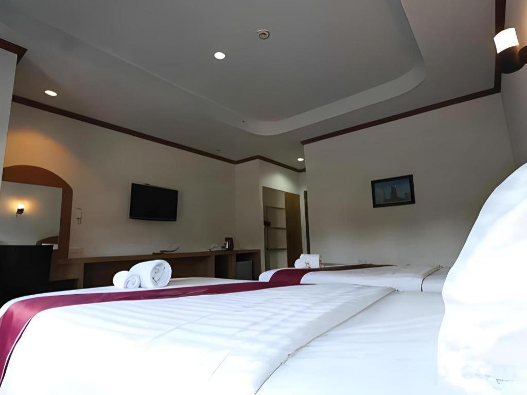 Thada Chateau Hotel Buri Ram Eksteriør billede