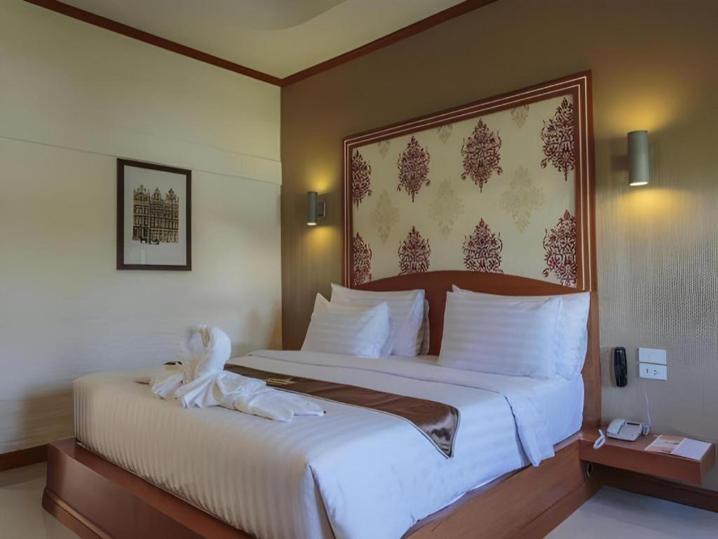 Thada Chateau Hotel Buri Ram Eksteriør billede